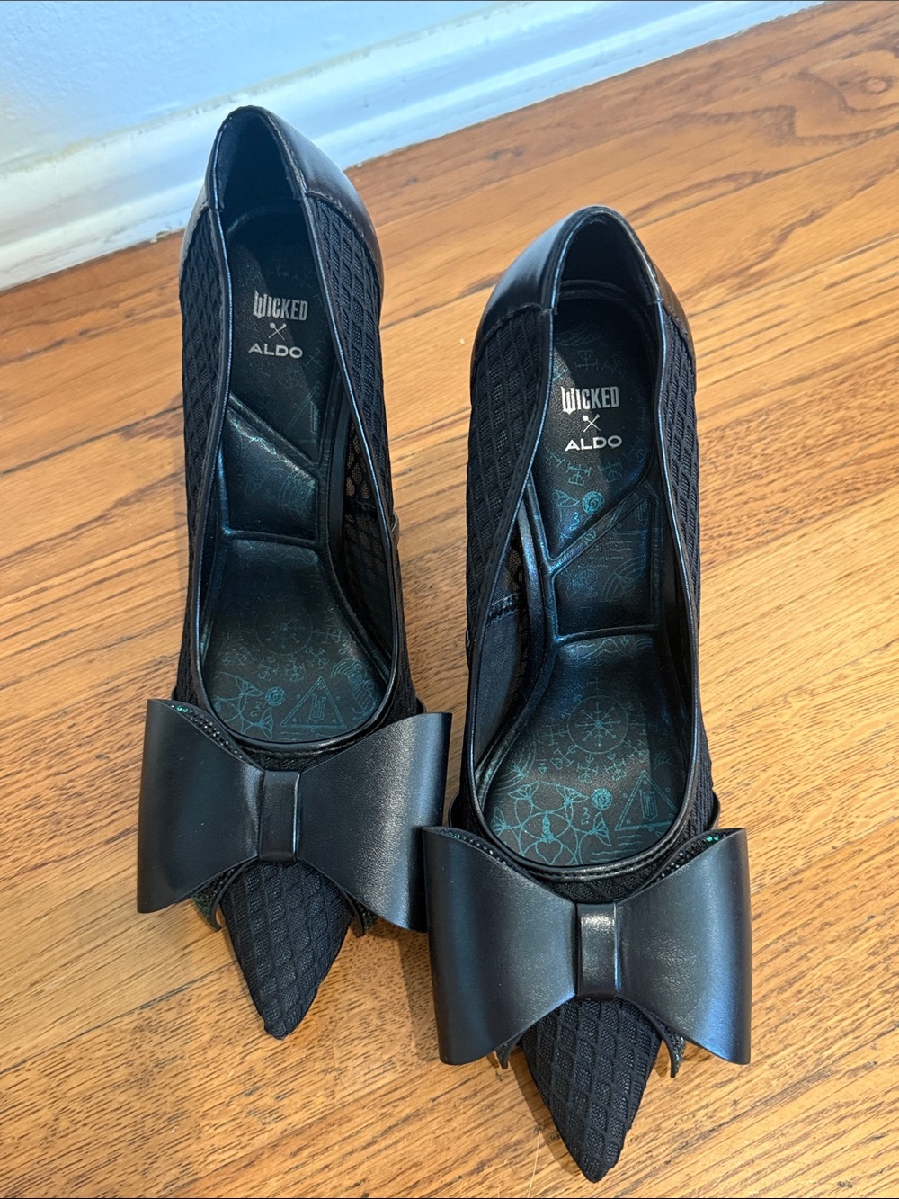 ALDO Wicked Black Pointed Toe Bow Flats